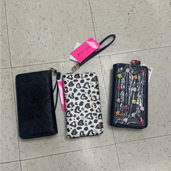 Betsey Johnson wristlet wallet pick one - Picture 3 of 14